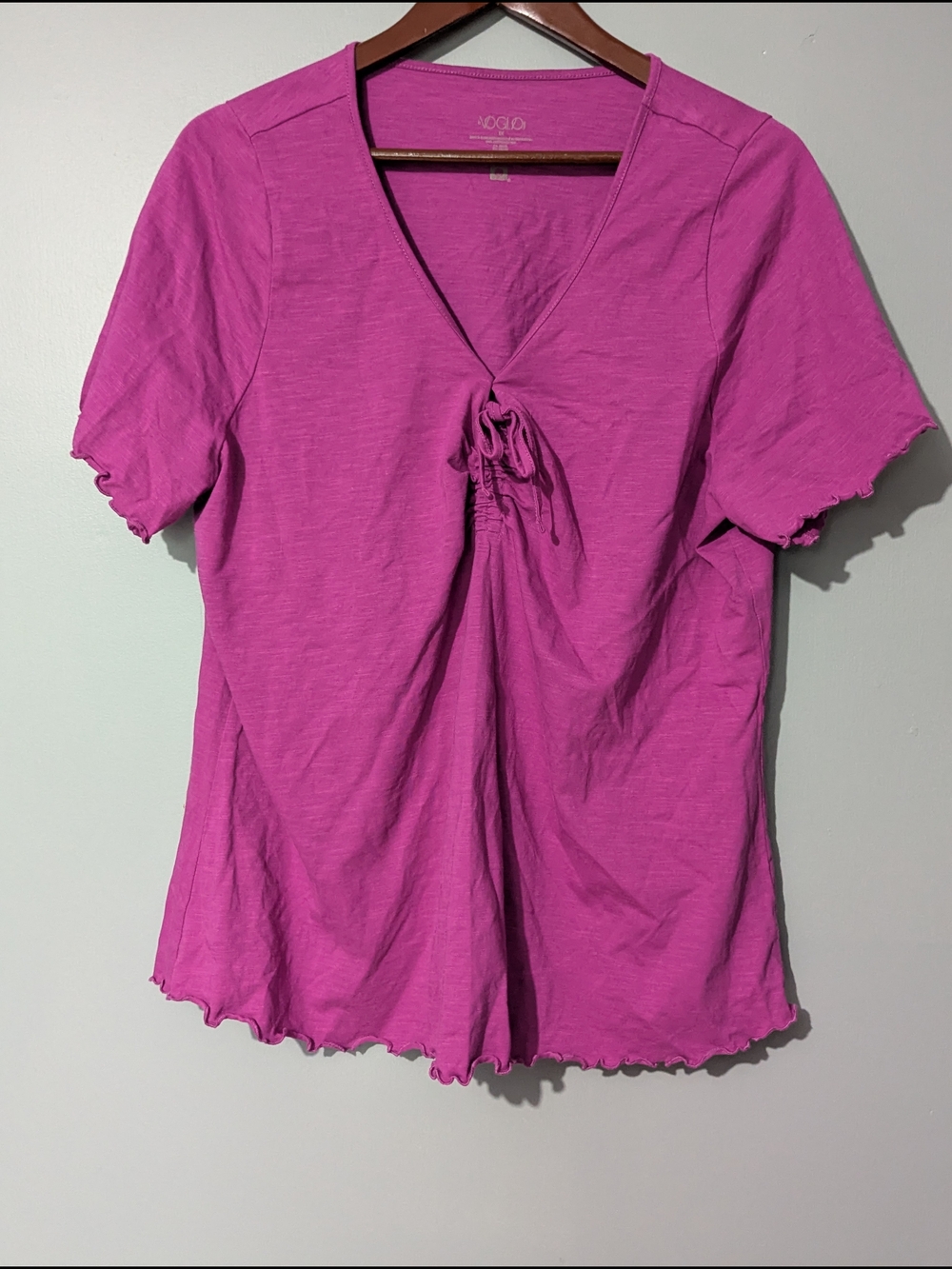 Penningtons Ti Voglio Women's Magenta V-Neck Short Ruffle Sleeve Top Fairygrunge